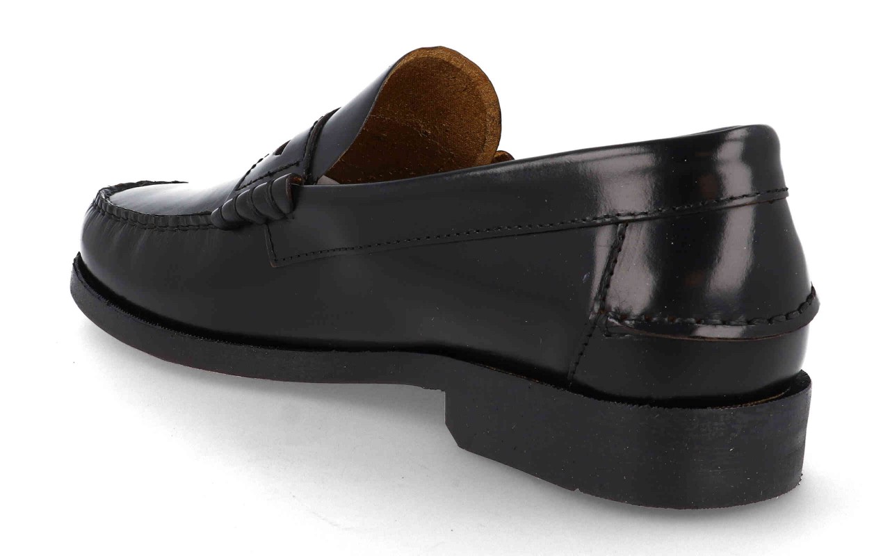 Mocasines de piel para hombre modelo 1013 en colores negro y burdeos de alta calidad.