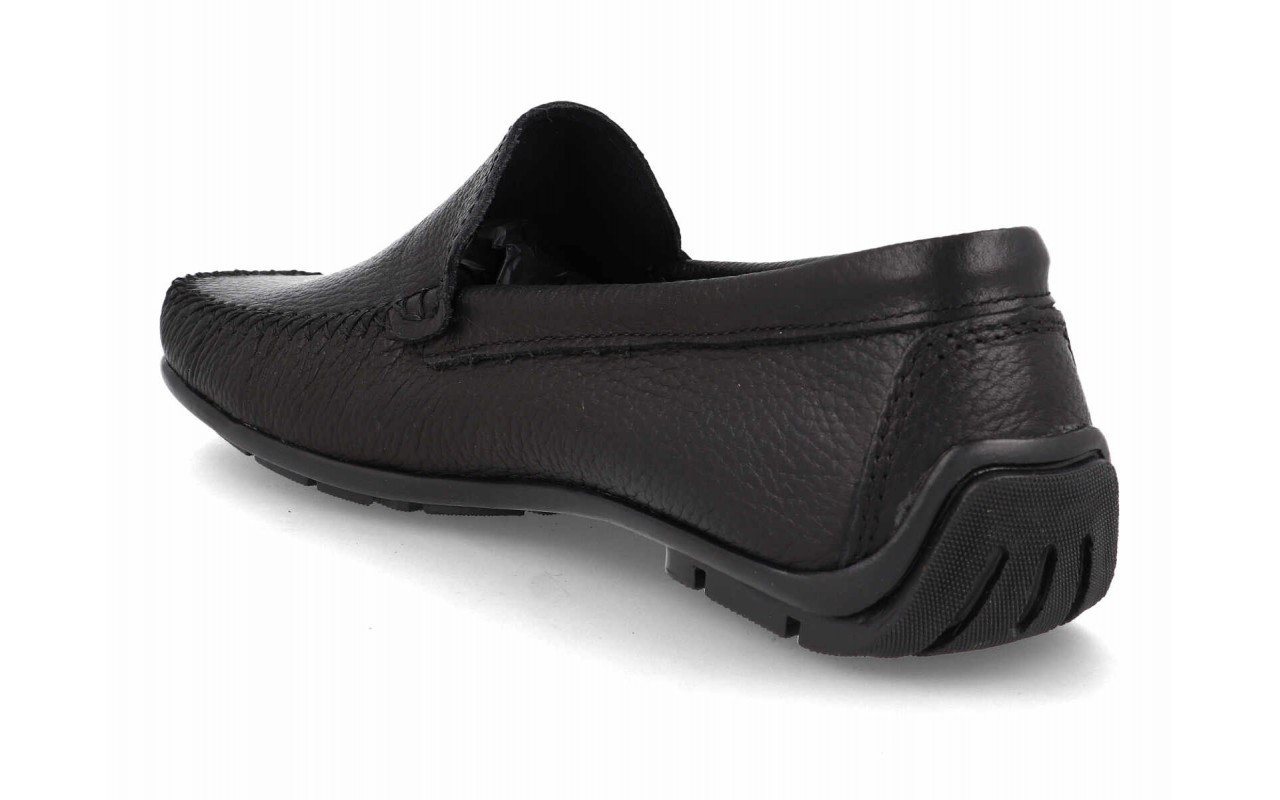 Mocasines de piel guante para hombre modelo 2001 en colores negro, marino y cuero.