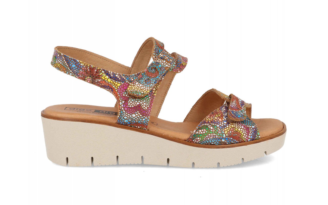 Sandalia de mujer modelo 455 multicolor con tiras deportivas y suela confort - Imagen 3