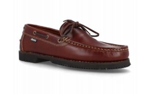 Zapato náutico de piel para hombre modelo 5851 de Di Prieto en color marrón con suela dentada.
