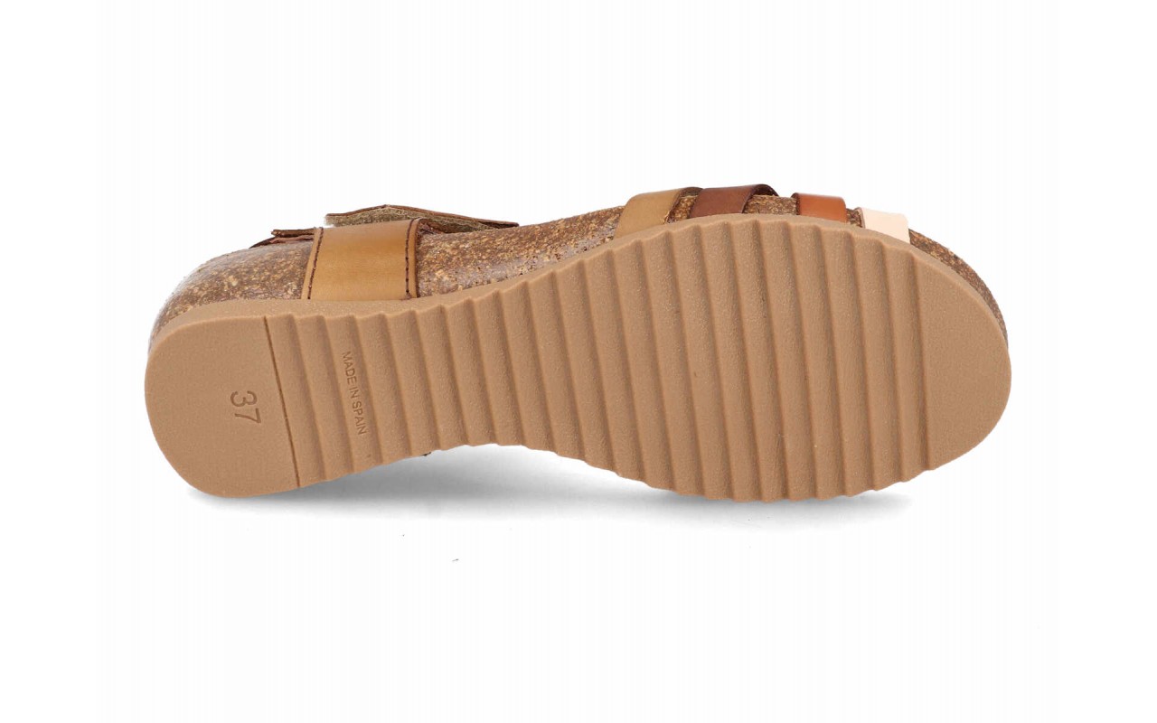 Sandalias bio para mujer marca Digo Digo modelo 2776 con tiras cruzadas de piel en colores marrón cuero, platino metalizado y combinación rojo/marino.