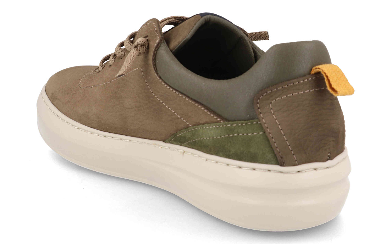 Mocasín de piel para hombre modelo 4143 disponible en varios colores (negro, marino, rojo, amarillo).