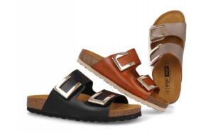 Sandalias bio para mujer de la marca Digo Digo modelo 4405 en colores negro, marrón cuero y platino con grandes hebillas cuadradas.