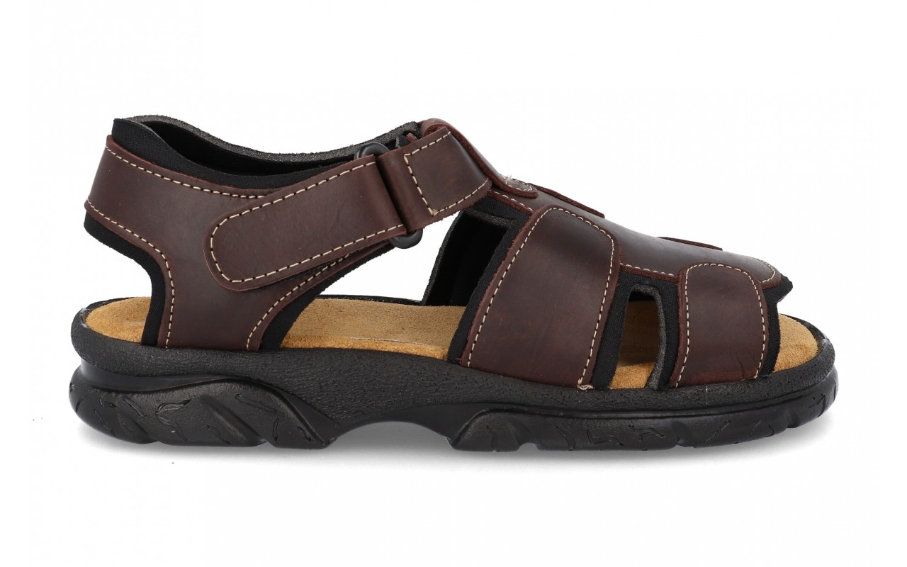 Sandalias de piel para hombre modelo 48 en color burdeos con cierre de velcro.